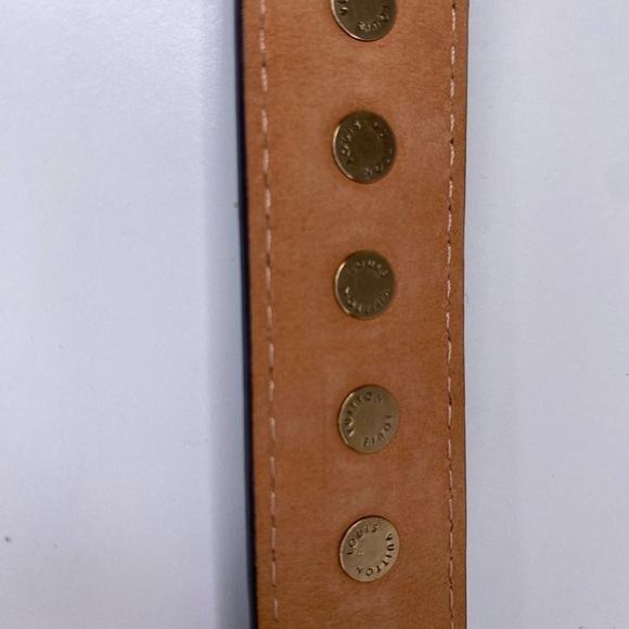 Louis Vuitton Limited Edition, Beautiful Blue Ostrich Skin Studded belt. - Picture 7 of 7